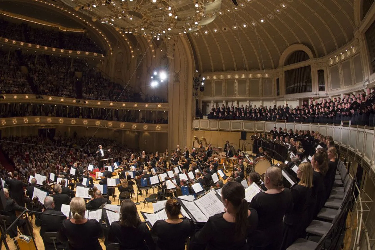 Opera header